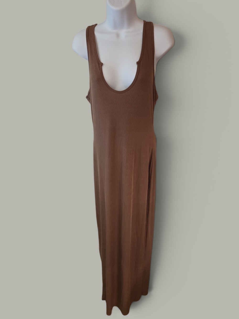 Sleeveless Brown Ribbed Maxi Dress - Elegant Everyday Size XL - Picture 2 of 4